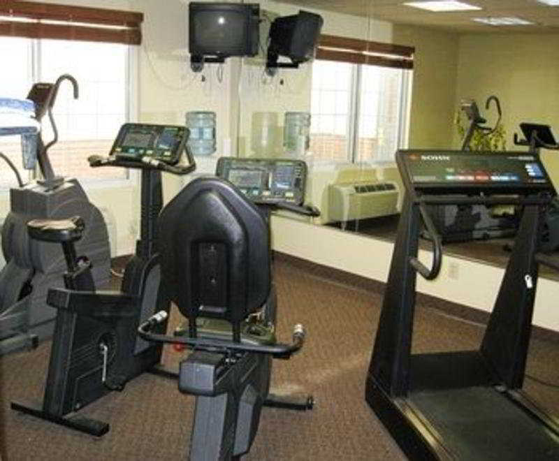 Hotel Country & By Radisson, Dfw Airport South, Tx 3*