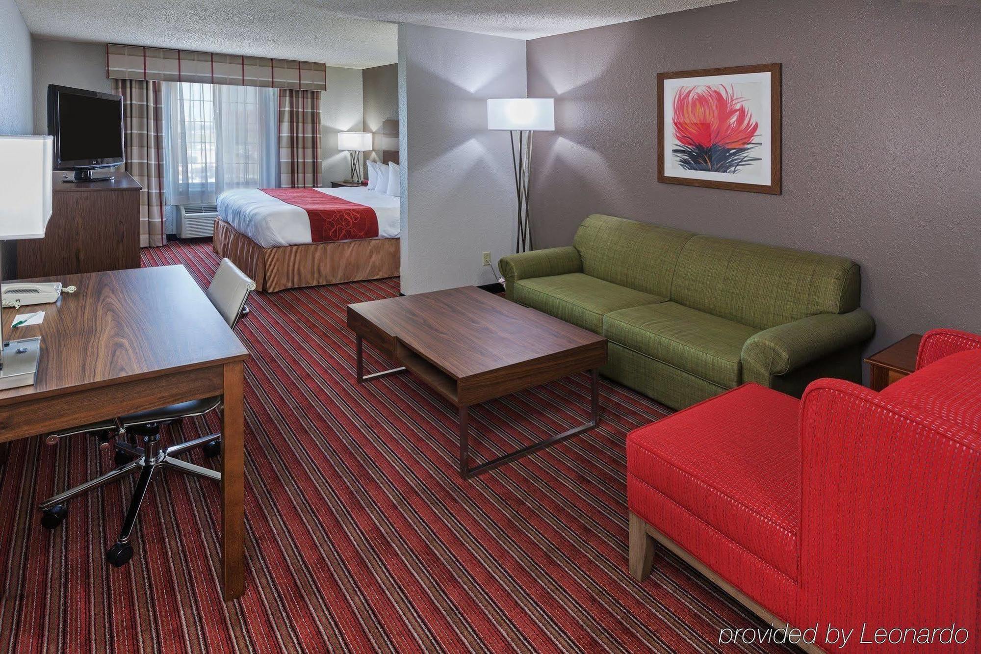 Country & By Radisson, Dfw Airport South, Tx 3* Irving